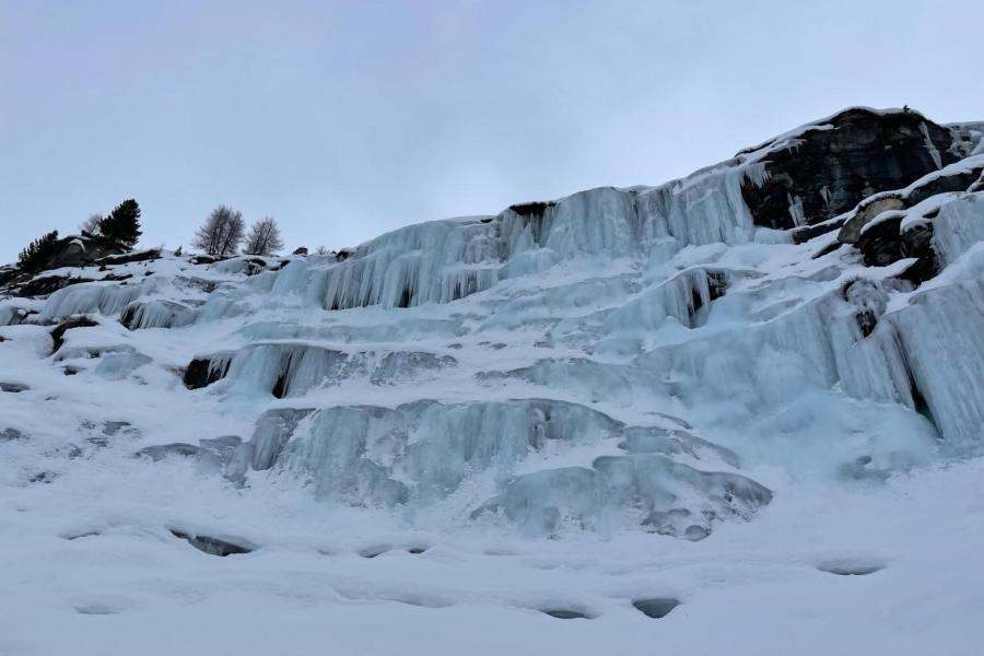 CHUTES DE GLACE