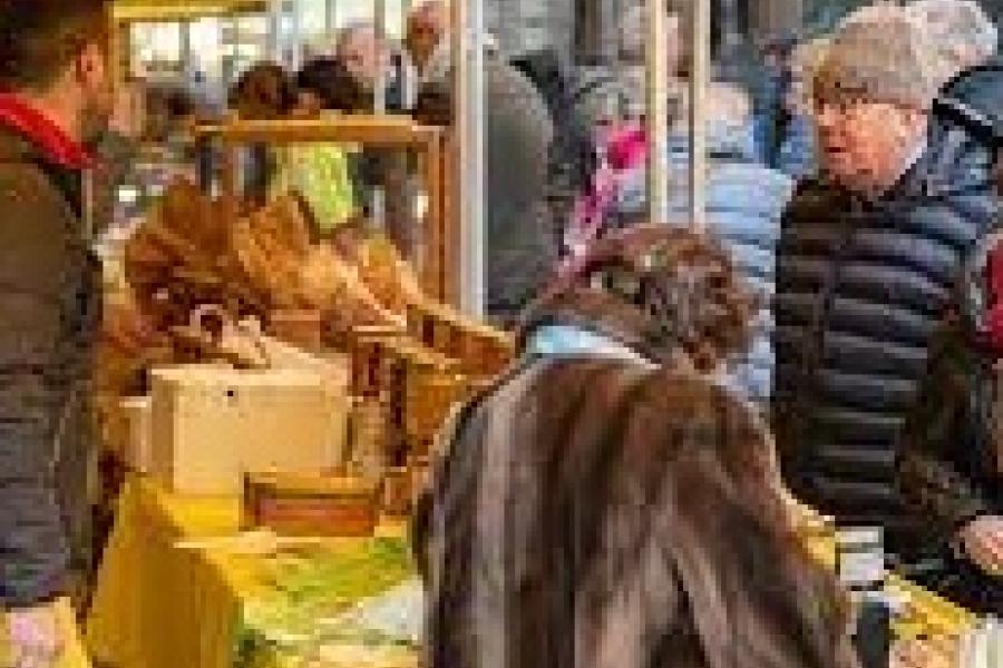 Lo Tsaven Lo Tsavèn - mercato dei prodotti locali