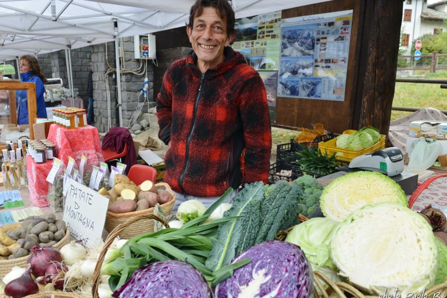 Piccolo Mercato Contadino di Cogne