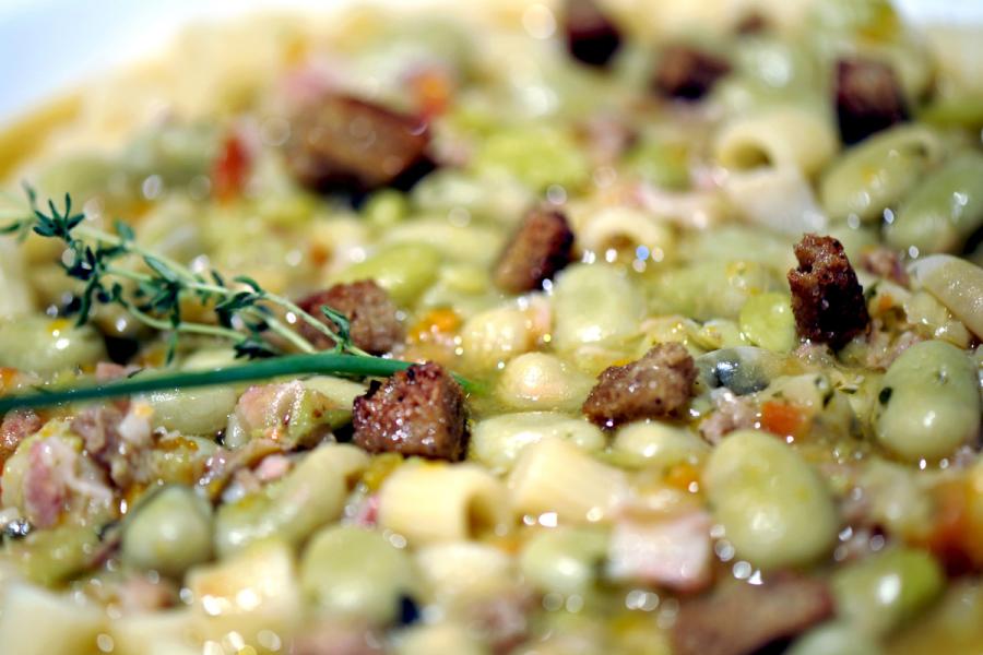La favò La favò Sagra della Favò