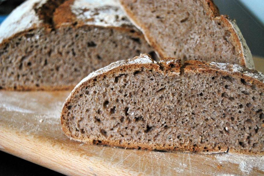 .. Fiha di Pan Nir - Black bread festival