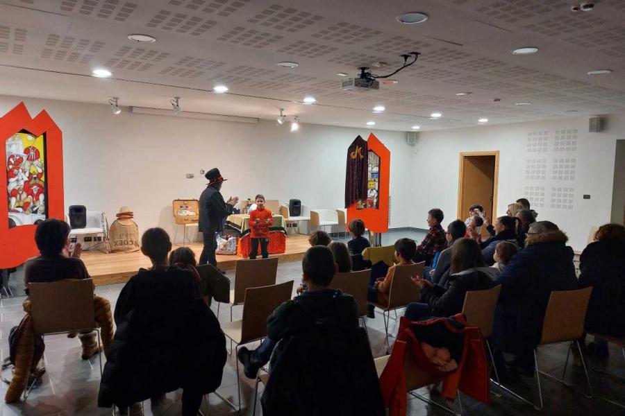 Spettacolo per famiglie Spettacolo per famiglie