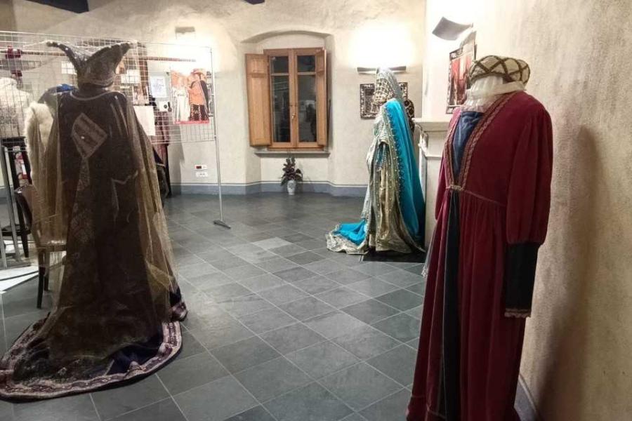 Mostra Un Tour Aspettando il Carnevale Storico di Verrès