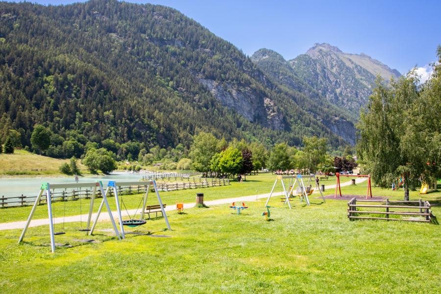 foto della zona del Laghetto  Les Fauconniers de Sa Majesté