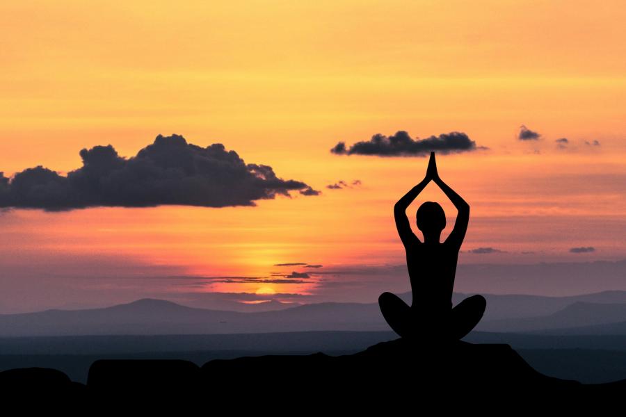 Giornata di yoga all'aperto