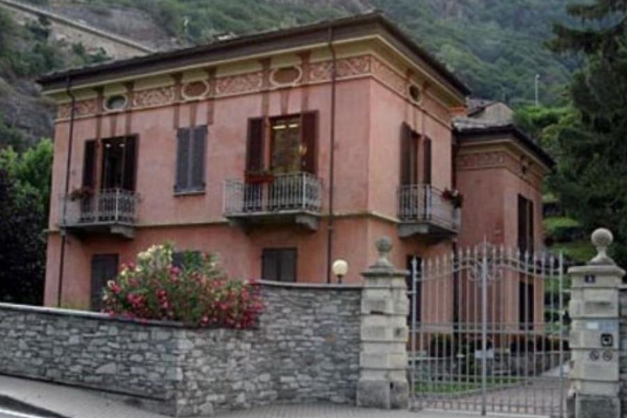 Biblioteca comunale Monsignor Giuseppe Capra Quattro chiacchiere in biblioteca su...Stati Uniti, Europa, Trump ed il Nuovo Disordine Mondiale