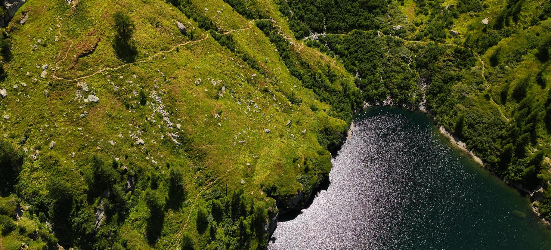 lago alpino