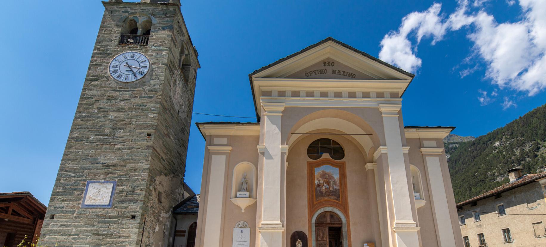 Chiesa Brusson esterno  Joie de Chanter Choir