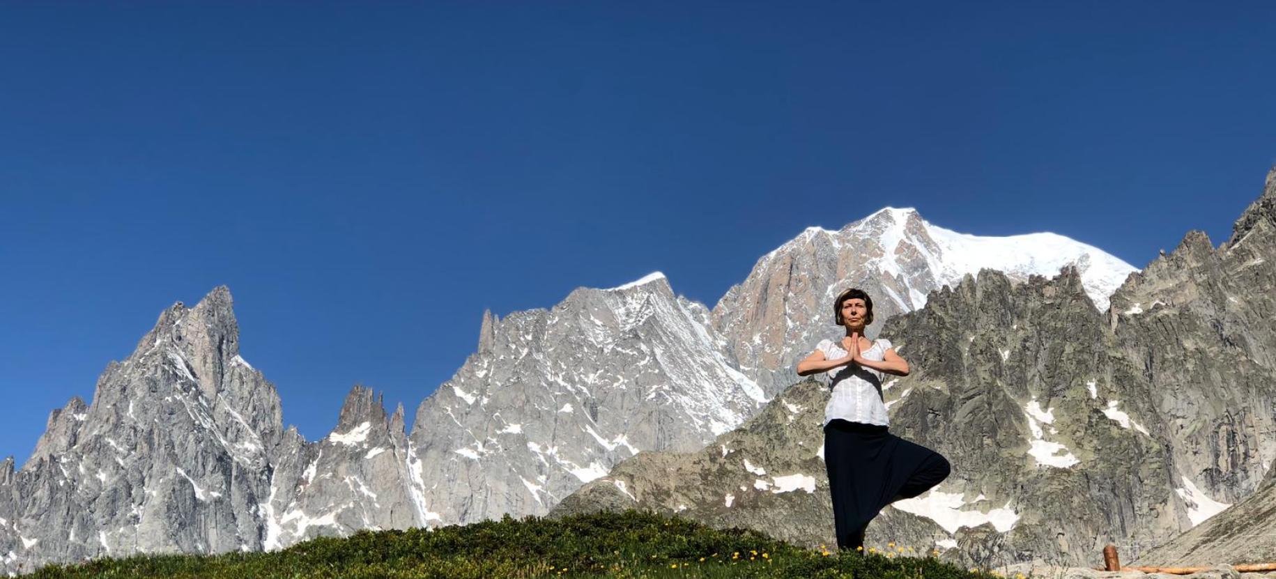 Yoga Mountain Days in Bard fortress
