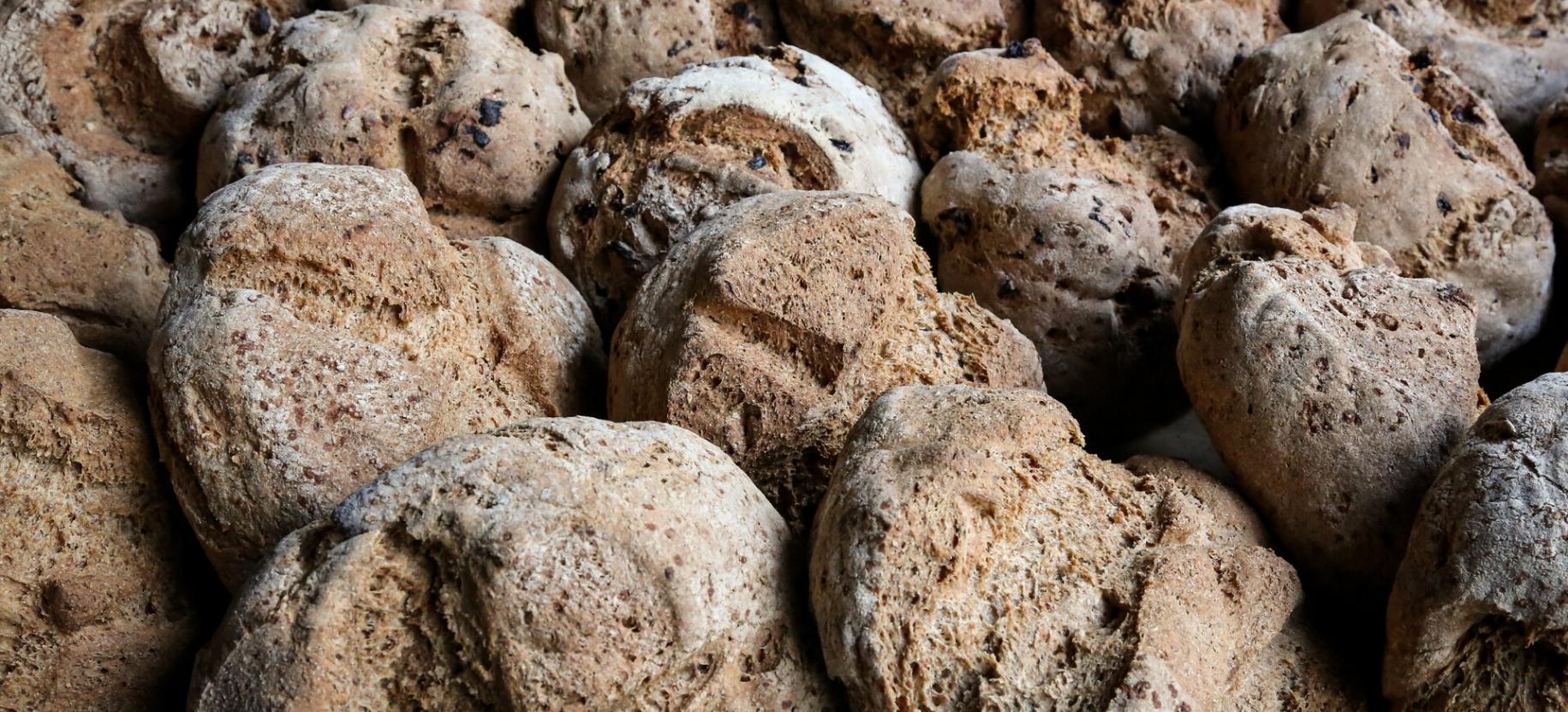Black bread  Row bread party in Tilly