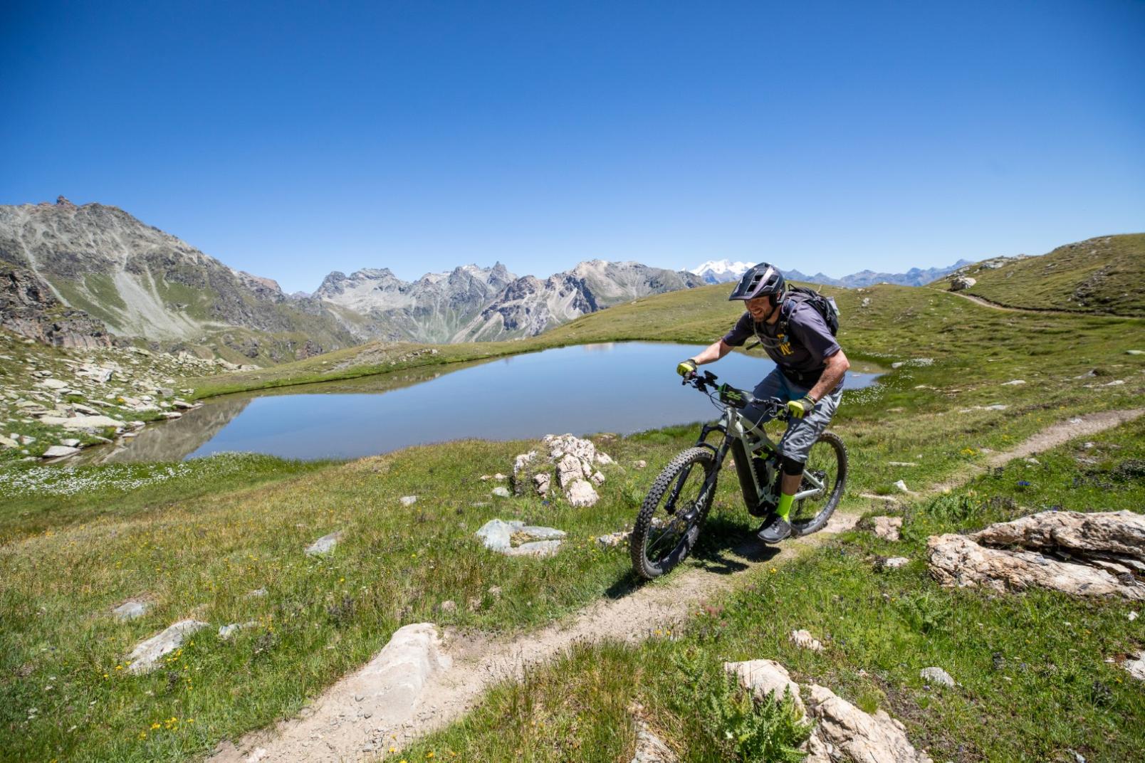 All Around eMTB - course e-VTT à la découverte de la Vallée d'Aoste