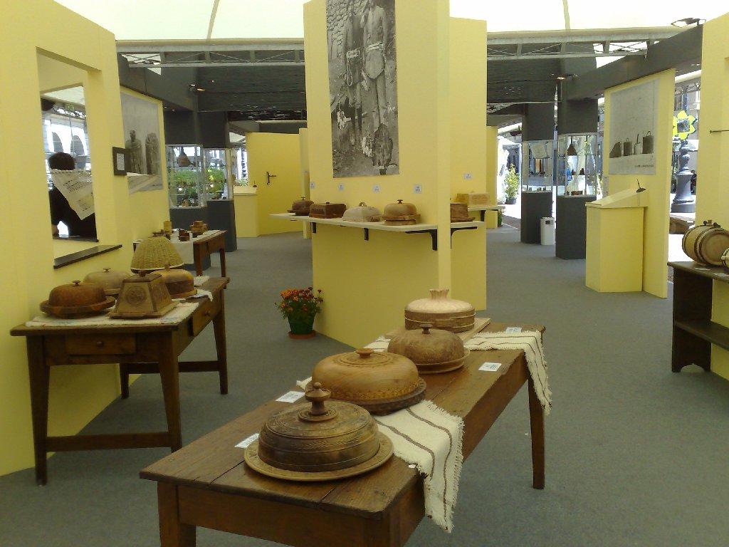 hand turning works  Exhibit and competition of the traditional Aosta Valley handicraft