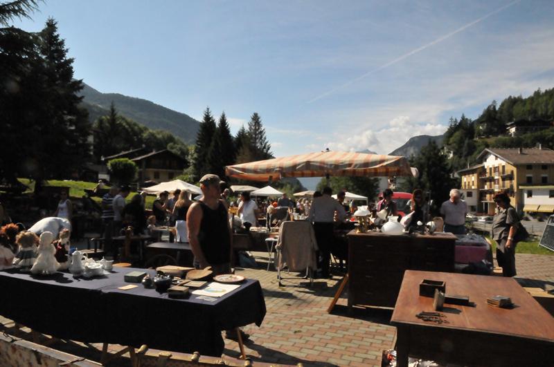 Marché des antiquaires de Antey