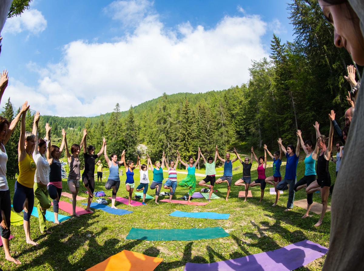 Yoga Mountain Days in Bard fortress