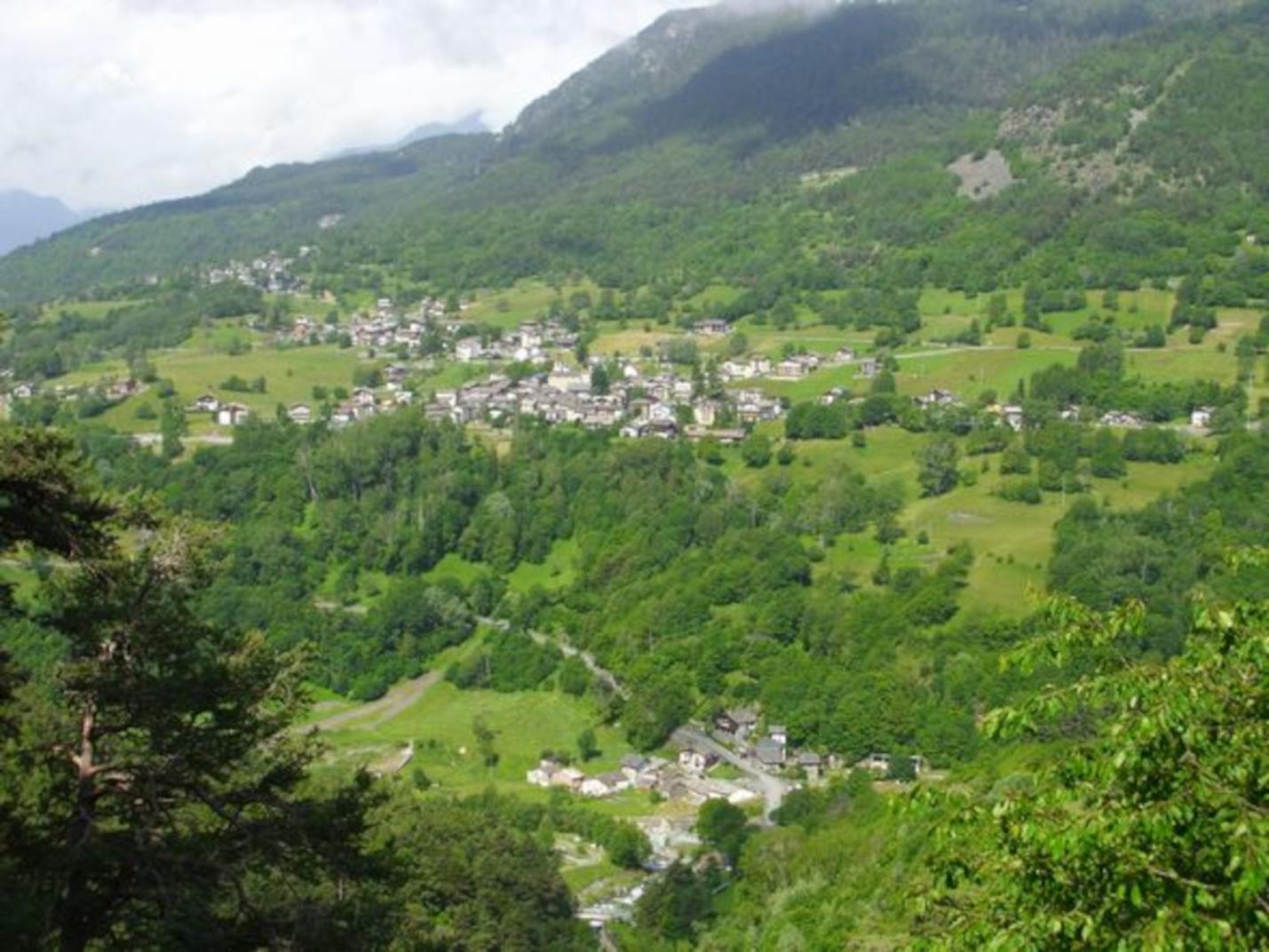 Challand-Saint-Anselme  Présentation du livre Cento Cime