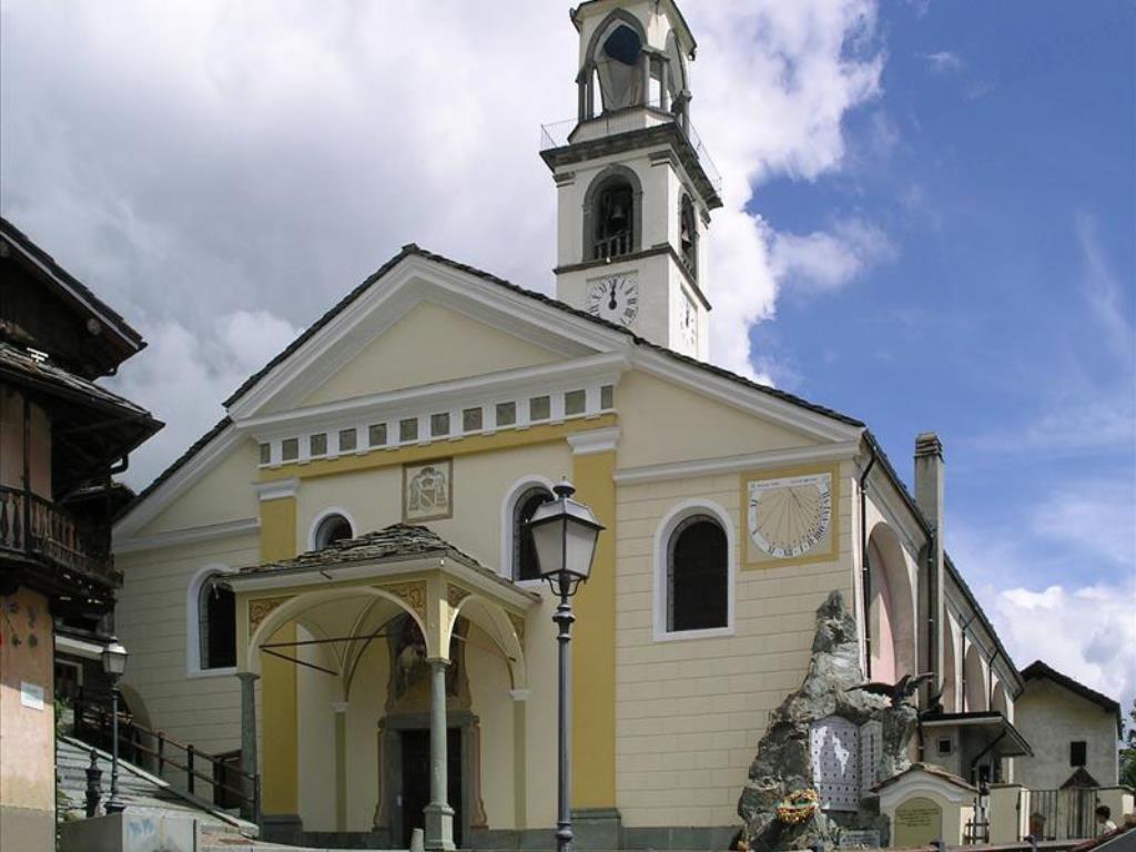 Chiesa di Antagnod - Facciata Arte Sacra ad Ayas - Apertura straordinaria delle Cappelle e del Museo di Antagnod