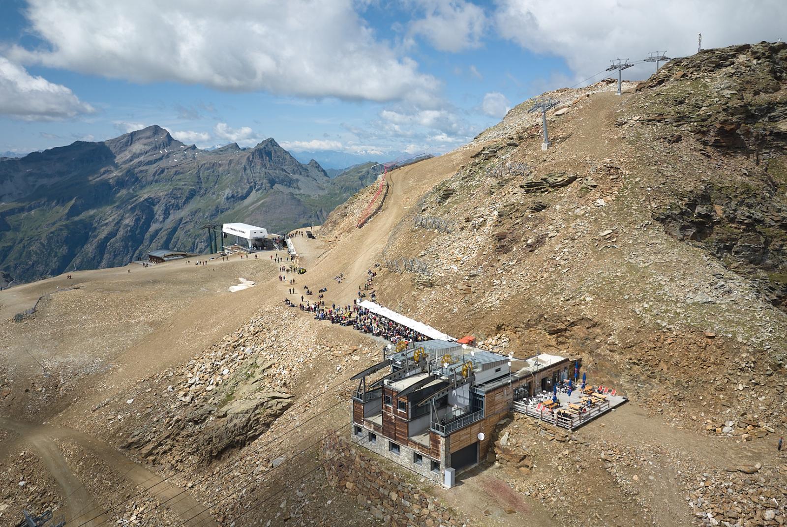  Sapori d'alta quota: quando la montagna si fa tavola 