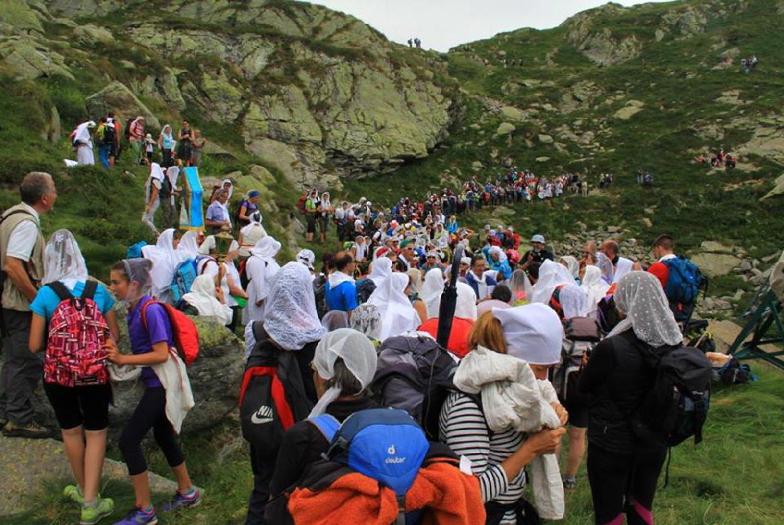 OROPA PROCESSION