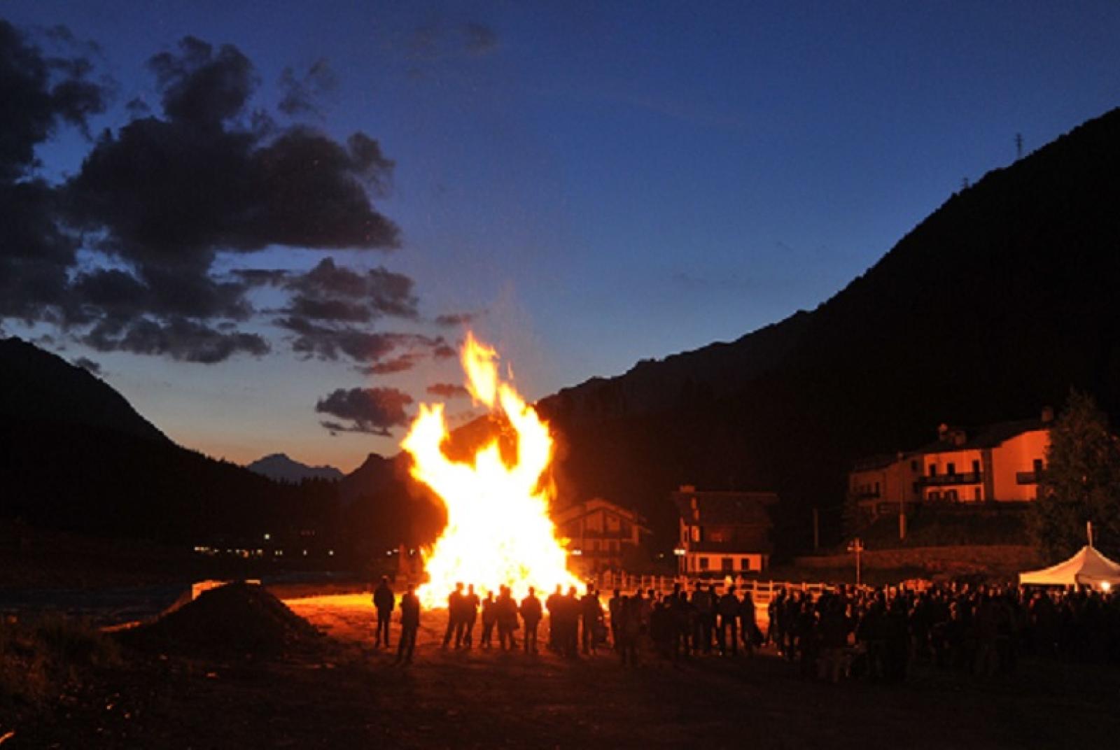 Feu traditionnel de S. Giovanni