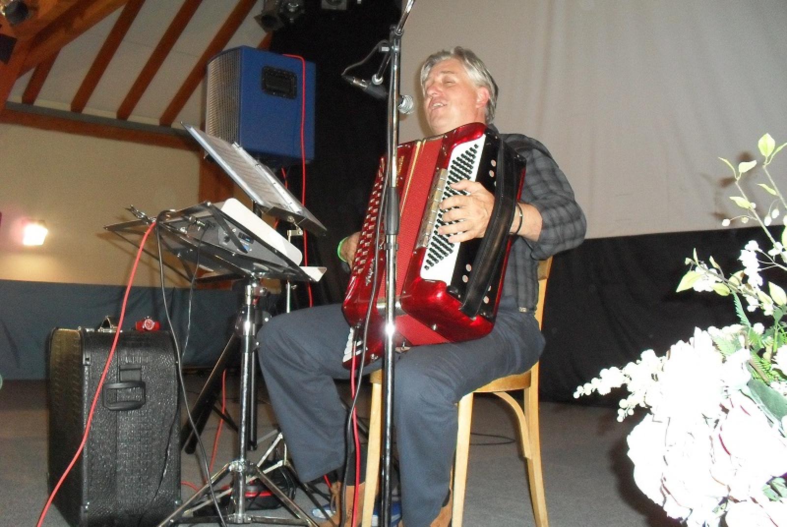 Dancing night with Lauro and his accordion