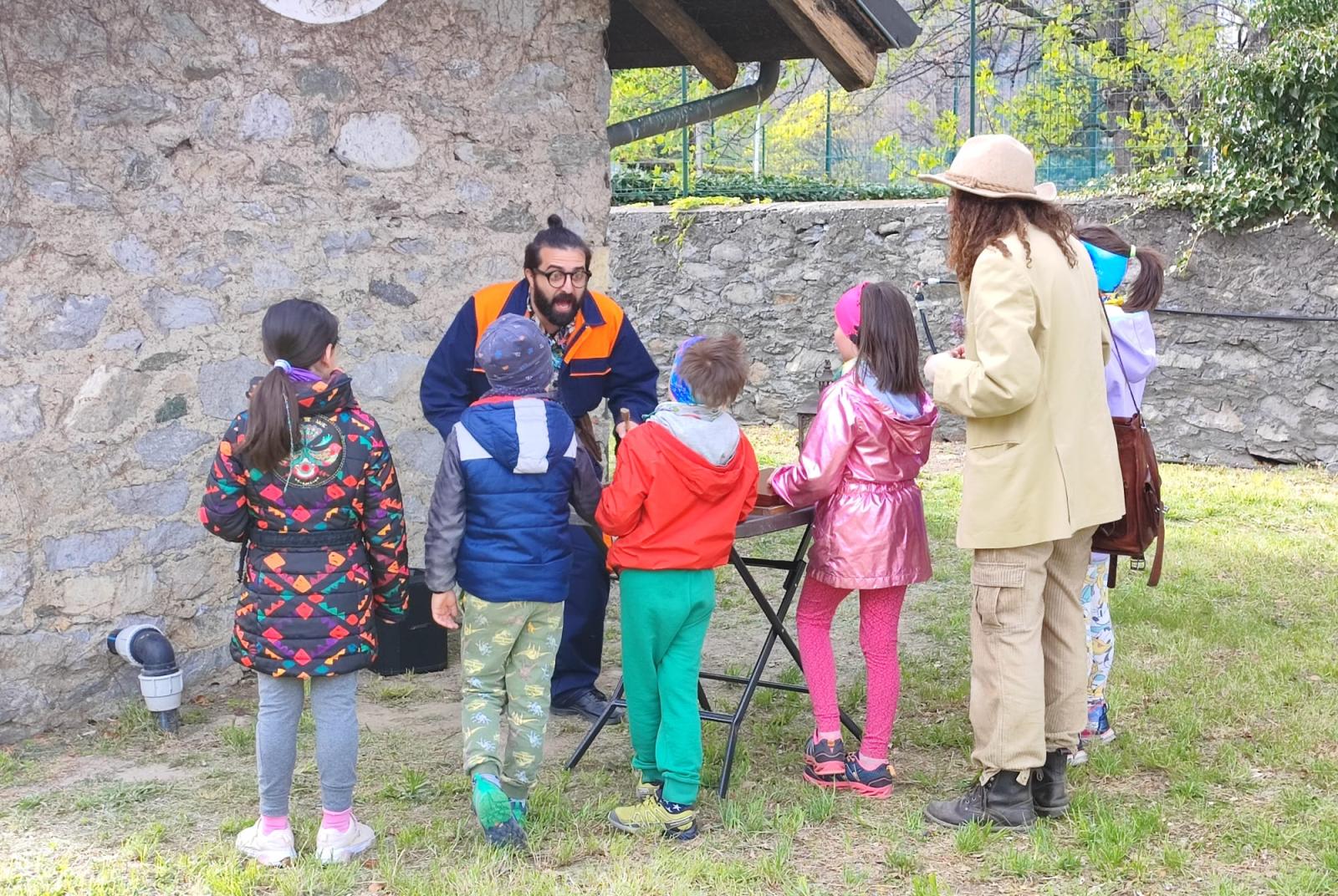 Caccia al tesoro Le avventure del bosco. Caccia al tesoro per famiglie e giochi.