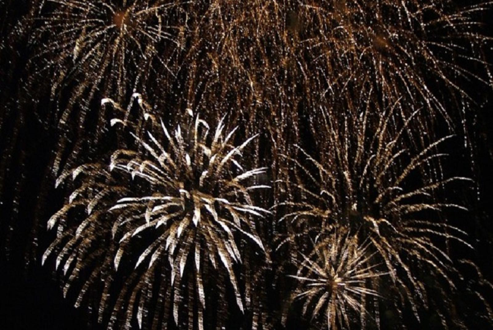 .. Capodanno con DJ set