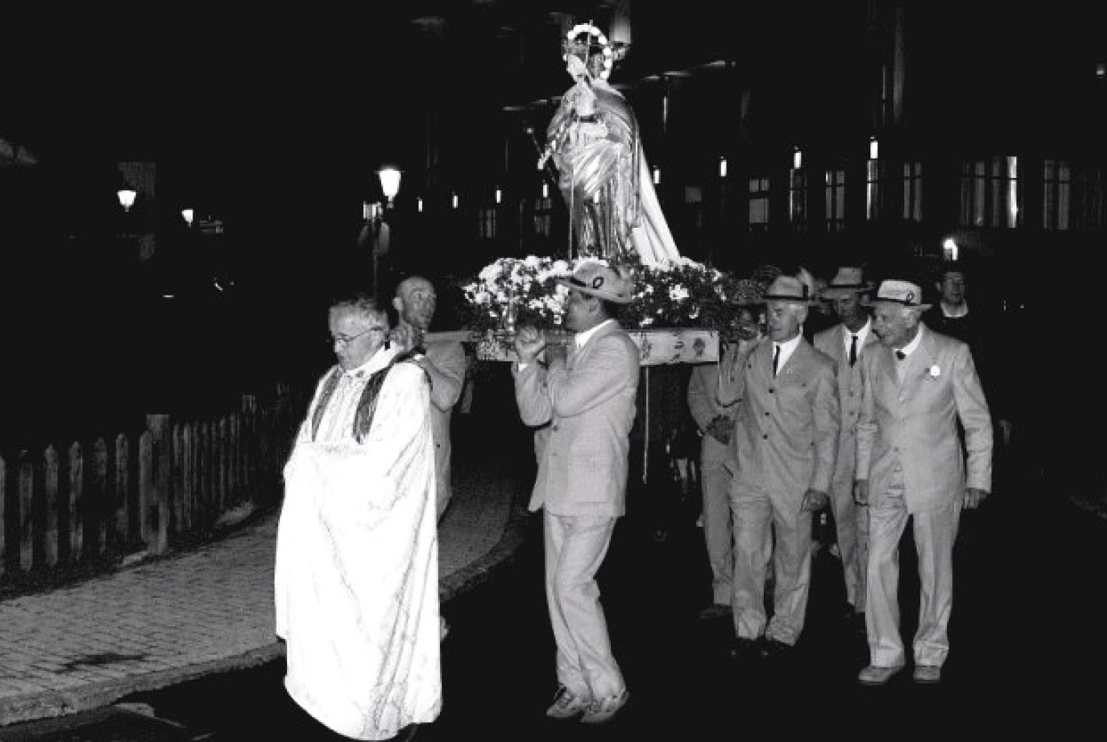 Chiesa di Gressoney-La-Trinité Procession de l'Assomption